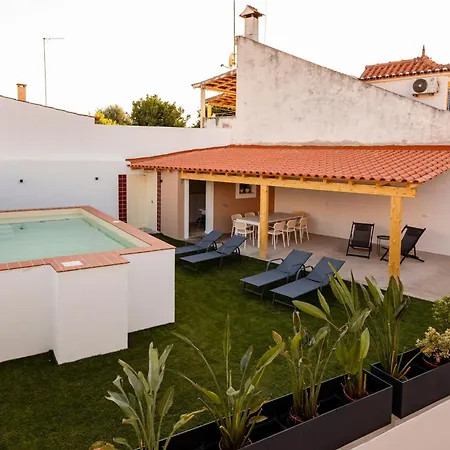 Casas Dos Amigos *